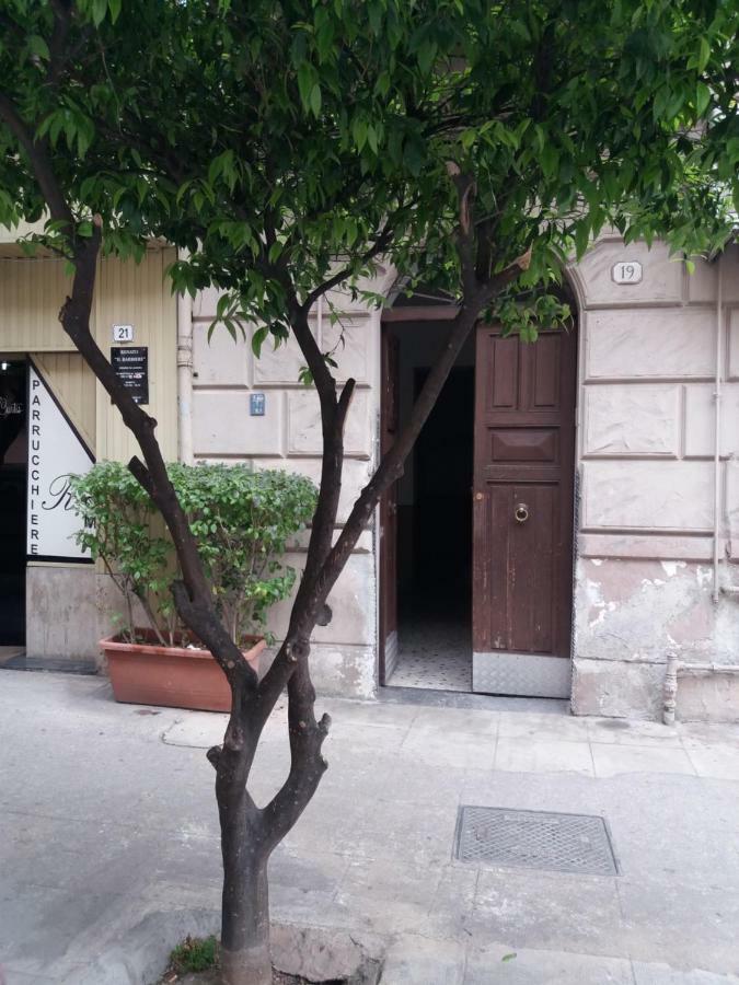 Casa Paloma Charme Apartment Palermo Exterior photo